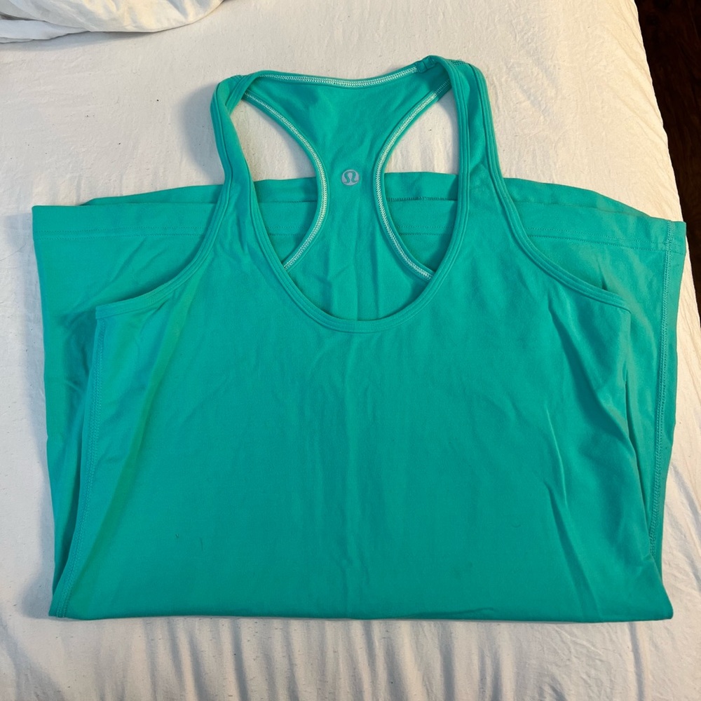 Lululemon tank